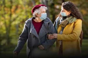 kisi ki aah sunte hi jo fauran