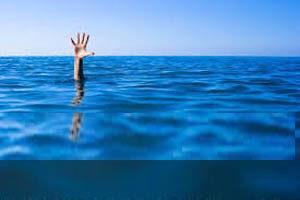 doob kar bhi naa pada farq gira jaani me