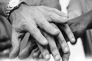 gar haq chahte ho to jang lado guhar lagane se kahan nizam badlega