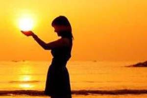 le gaya dil me daba kar raaz koi