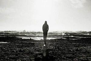 ab shauq se ki jaan se guzar jana chahiye