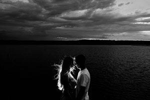 tum saath chale the to mere saath chala din
